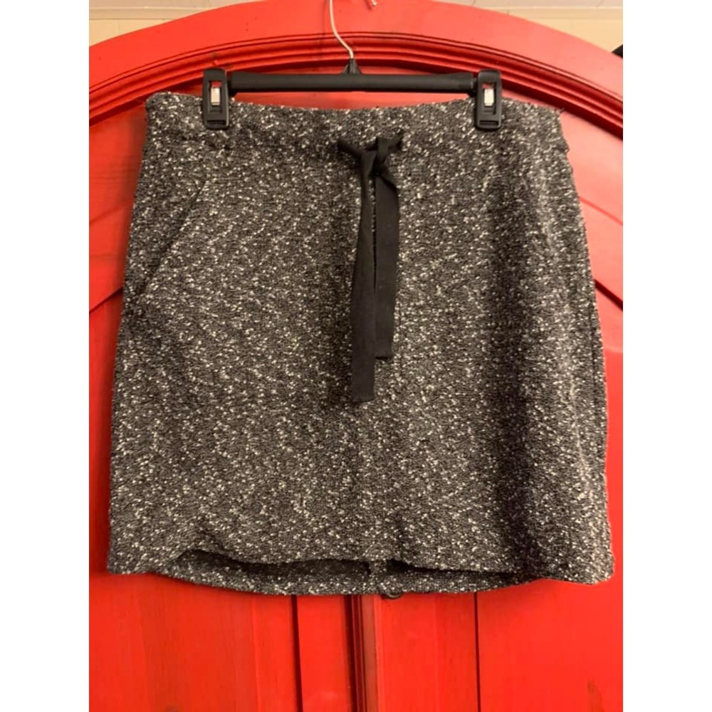 NWT Torrid Size 1 1x  Mini Skirt Black White Speckled Drawstring Waist Sharp!
